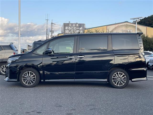 ヴォクシー ＺＳ　煌ＩＩ　純正９インチナビ・フルセグテレビ・バックカメラ・フリップダウンモニター・衝突軽減ブレーキ・レーンキープアシススト・両側パワースライドドア・スペアスマートキー・ビルトインＥＴＣ・純正１６インチアルミ（34枚目）