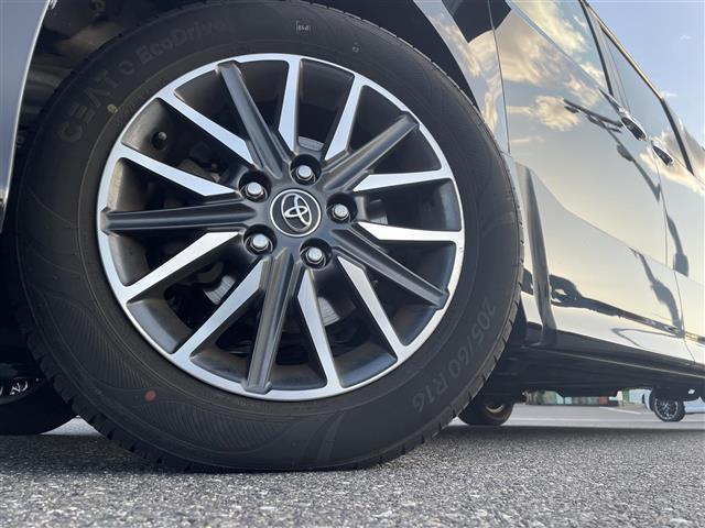 ヴォクシー ＺＳ　煌ＩＩ　純正９インチナビ・フルセグテレビ・バックカメラ・フリップダウンモニター・衝突軽減ブレーキ・レーンキープアシススト・両側パワースライドドア・スペアスマートキー・ビルトインＥＴＣ・純正１６インチアルミ（36枚目）