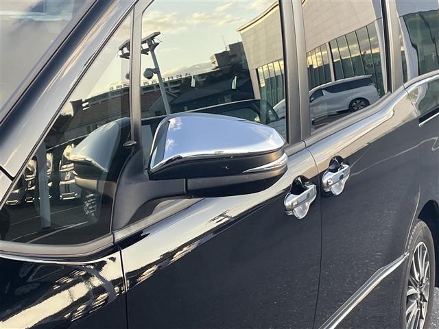 ヴォクシー ＺＳ　煌ＩＩ　純正９インチナビ・フルセグテレビ・バックカメラ・フリップダウンモニター・衝突軽減ブレーキ・レーンキープアシススト・両側パワースライドドア・スペアスマートキー・ビルトインＥＴＣ・純正１６インチアルミ（38枚目）