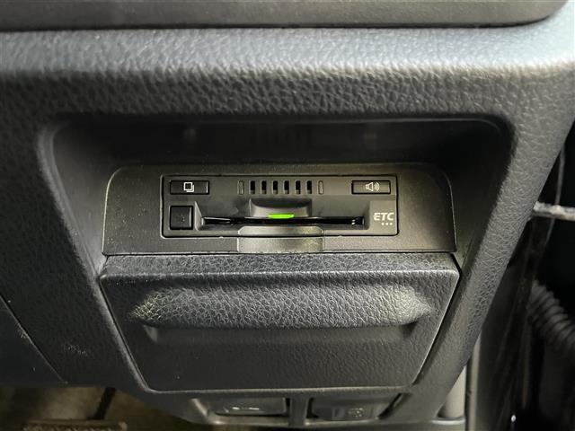 ヴォクシー ＺＳ　煌ＩＩ　純正９インチナビ・フルセグテレビ・バックカメラ・フリップダウンモニター・衝突軽減ブレーキ・レーンキープアシススト・両側パワースライドドア・スペアスマートキー・ビルトインＥＴＣ・純正１６インチアルミ（39枚目）