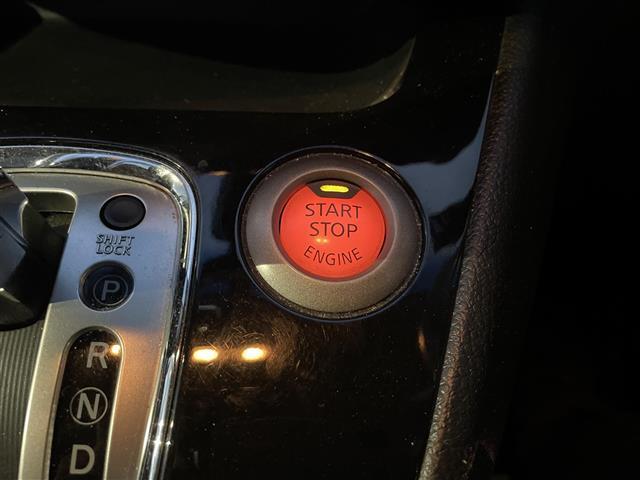 セレナ ハイウェイスターＧ　Ｓ－ＨＶアドバンスドセーフティ　純正ＨＤＤナビ／全周囲カメラ／両側パワースライドドア／１００Ｖ充電／純正アルミホイール／社外アルミホイールスタッドレスタイヤ／フルセグＴＶ／前後コーナーセンサー／衝突被害軽減システム／ＥＴＣ（12枚目）