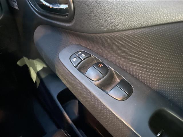 セレナ ハイウェイスターＧ　Ｓ－ＨＶアドバンスドセーフティ　純正ＨＤＤナビ／全周囲カメラ／両側パワースライドドア／１００Ｖ充電／純正アルミホイール／社外アルミホイールスタッドレスタイヤ／フルセグＴＶ／前後コーナーセンサー／衝突被害軽減システム／ＥＴＣ（16枚目）