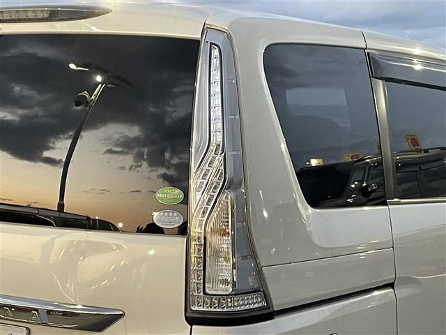 セレナ ハイウェイスターＧ　Ｓ－ＨＶアドバンスドセーフティ　純正ＨＤＤナビ／全周囲カメラ／両側パワースライドドア／１００Ｖ充電／純正アルミホイール／社外アルミホイールスタッドレスタイヤ／フルセグＴＶ／前後コーナーセンサー／衝突被害軽減システム／ＥＴＣ（30枚目）