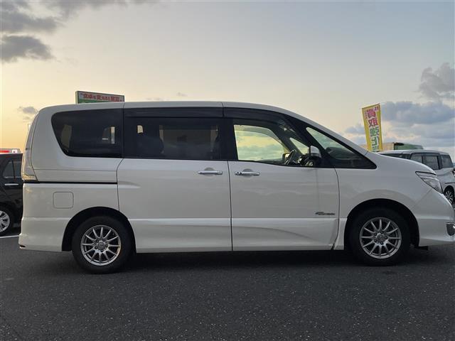 セレナ ハイウェイスターＧ　Ｓ－ＨＶアドバンスドセーフティ　純正ＨＤＤナビ／全周囲カメラ／両側パワースライドドア／１００Ｖ充電／純正アルミホイール／社外アルミホイールスタッドレスタイヤ／フルセグＴＶ／前後コーナーセンサー／衝突被害軽減システム／ＥＴＣ（36枚目）