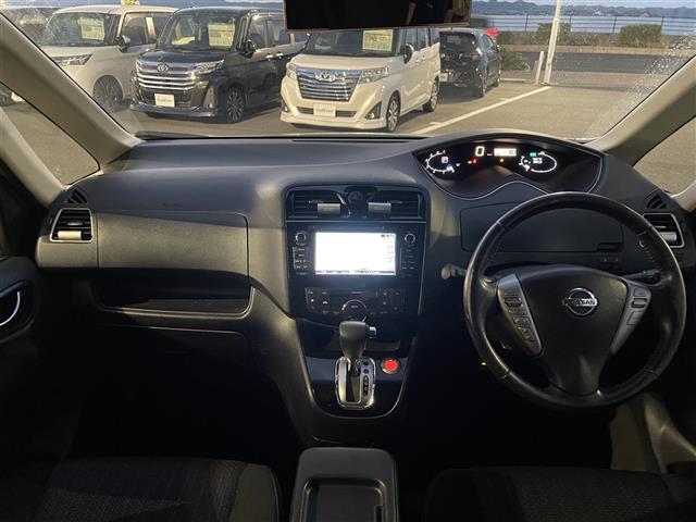 セレナ ハイウェイスターＧ　Ｓ－ＨＶアドバンスドセーフティ　純正ＨＤＤナビ／全周囲カメラ／両側パワースライドドア／１００Ｖ充電／純正アルミホイール／社外アルミホイールスタッドレスタイヤ／フルセグＴＶ／前後コーナーセンサー／衝突被害軽減システム／ＥＴＣ（42枚目）