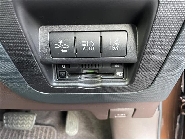 スペイド Ｆ　純正ナビ（フルセグＴＶ・ＢＴ・ＣＤ・ＦＭ・ＡＭ）・バックカメラ・パワースライドドア・衝突被害軽減システム・レーンキープアシスト・ヘッドライトレベライザー・横滑り防止装置・電格ウィンカーミラー・ＥＴＣ（10枚目）