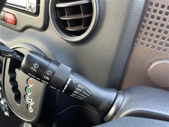 スペイド Ｆ　純正ナビ（フルセグＴＶ・ＢＴ・ＣＤ・ＦＭ・ＡＭ）・バックカメラ・パワースライドドア・衝突被害軽減システム・レーンキープアシスト・ヘッドライトレベライザー・横滑り防止装置・電格ウィンカーミラー・ＥＴＣ（11枚目）