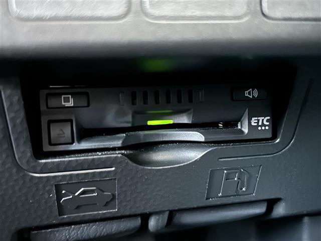 タンク カスタムＧ　Ｓ　取扱説明書（車両／ナビ）保証書・純正ＳＤナビ（Ｂｌｕｅｔｏｏｔｈ／ＡＭ／ＦＭ）・フルセグテレビ・バックカメラ・両側パワースライドドア・クルーズコントロール・オートライト・レーンアシスト・ＬＥＤライト（25枚目）