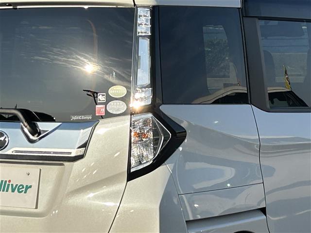 タンク カスタムＧ　Ｓ　取扱説明書（車両／ナビ）保証書・純正ＳＤナビ（Ｂｌｕｅｔｏｏｔｈ／ＡＭ／ＦＭ）・フルセグテレビ・バックカメラ・両側パワースライドドア・クルーズコントロール・オートライト・レーンアシスト・ＬＥＤライト（35枚目）