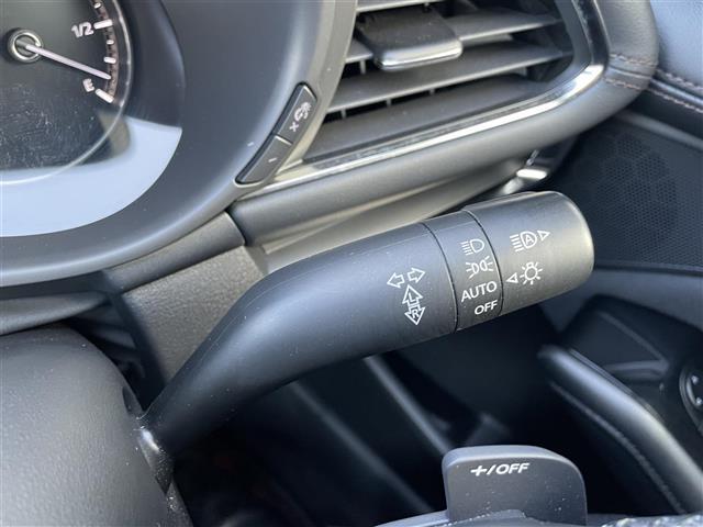 ＭＡＺＤＡ３ファストバック ＸＤプロアクティブ　ツーリングセレクション　ワンオーナー・純正ナビ・フルセグテレビ・バックカメラ・衝突軽減ブレーキ・レーダークルーズコントロール・前席シートヒーター・ステアリングヒーター・デジタルインナーミラー・前後ドラレコ・ＥＴＣ・純正ＡＷ（12枚目）