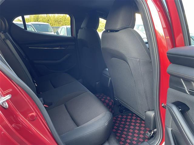 ＭＡＺＤＡ３ファストバック ＸＤプロアクティブ　ツーリングセレクション　ワンオーナー・純正ナビ・フルセグテレビ・バックカメラ・衝突軽減ブレーキ・レーダークルーズコントロール・前席シートヒーター・ステアリングヒーター・デジタルインナーミラー・前後ドラレコ・ＥＴＣ・純正ＡＷ（20枚目）