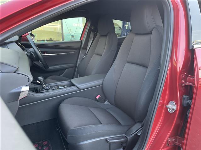 ＭＡＺＤＡ３ファストバック ＸＤプロアクティブ　ツーリングセレクション　ワンオーナー・純正ナビ・フルセグテレビ・バックカメラ・衝突軽減ブレーキ・レーダークルーズコントロール・前席シートヒーター・ステアリングヒーター・デジタルインナーミラー・前後ドラレコ・ＥＴＣ・純正ＡＷ（24枚目）