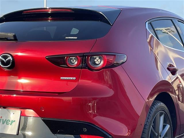 ＭＡＺＤＡ３ファストバック ＸＤプロアクティブ　ツーリングセレクション　ワンオーナー・純正ナビ・フルセグテレビ・バックカメラ・衝突軽減ブレーキ・レーダークルーズコントロール・前席シートヒーター・ステアリングヒーター・デジタルインナーミラー・前後ドラレコ・ＥＴＣ・純正ＡＷ（33枚目）