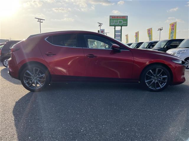 ＭＡＺＤＡ３ファストバック ＸＤプロアクティブ　ツーリングセレクション　ワンオーナー・純正ナビ・フルセグテレビ・バックカメラ・衝突軽減ブレーキ・レーダークルーズコントロール・前席シートヒーター・ステアリングヒーター・デジタルインナーミラー・前後ドラレコ・ＥＴＣ・純正ＡＷ（35枚目）