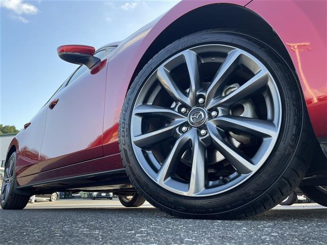 ＭＡＺＤＡ３ファストバック ＸＤプロアクティブ　ツーリングセレクション　ワンオーナー・純正ナビ・フルセグテレビ・バックカメラ・衝突軽減ブレーキ・レーダークルーズコントロール・前席シートヒーター・ステアリングヒーター・デジタルインナーミラー・前後ドラレコ・ＥＴＣ・純正ＡＷ（38枚目）
