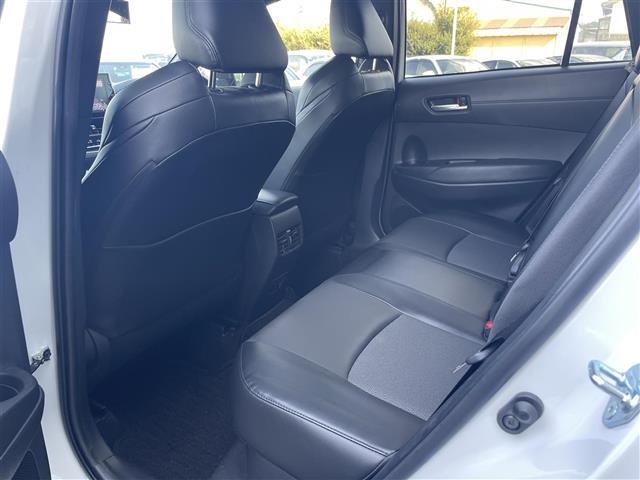 カローラクロス ハイブリッド　Ｚ　純正９インチナビ・フルセグテレビ・全周囲カメラ・衝突軽減ブレーキ・レーダークルーズコントロール・レーンキープアシススト・パワーシート・前席シートヒーター・ステアリングヒーター・前後ドラレコ・純正ＡＷ（24枚目）