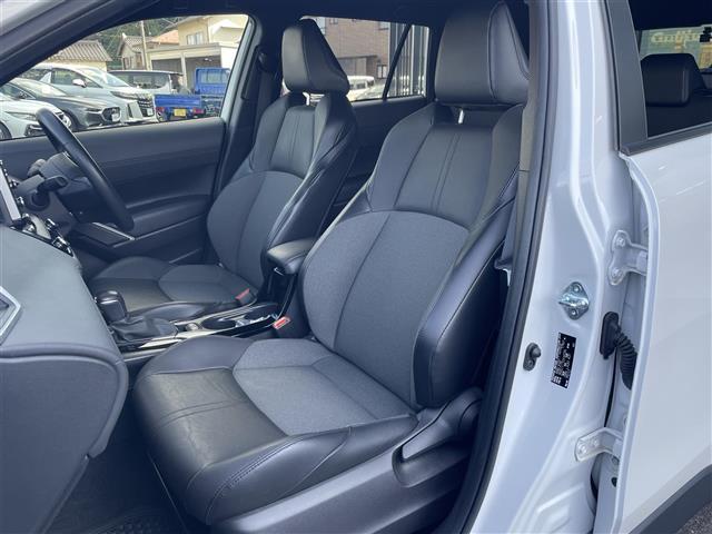 カローラクロス ハイブリッド　Ｚ　純正９インチナビ・フルセグテレビ・全周囲カメラ・衝突軽減ブレーキ・レーダークルーズコントロール・レーンキープアシススト・パワーシート・前席シートヒーター・ステアリングヒーター・前後ドラレコ・純正ＡＷ（25枚目）