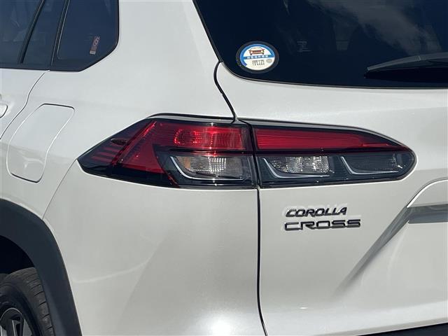 カローラクロス ハイブリッド　Ｚ　純正９インチナビ・フルセグテレビ・全周囲カメラ・衝突軽減ブレーキ・レーダークルーズコントロール・レーンキープアシススト・パワーシート・前席シートヒーター・ステアリングヒーター・前後ドラレコ・純正ＡＷ（30枚目）