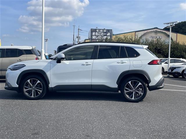 カローラクロス ハイブリッド　Ｚ　純正９インチナビ・フルセグテレビ・全周囲カメラ・衝突軽減ブレーキ・レーダークルーズコントロール・レーンキープアシススト・パワーシート・前席シートヒーター・ステアリングヒーター・前後ドラレコ・純正ＡＷ（38枚目）