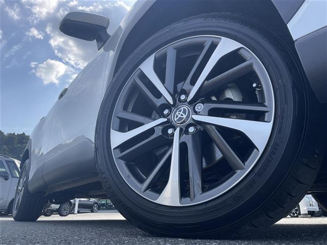 カローラクロス ハイブリッド　Ｚ　純正９インチナビ・フルセグテレビ・全周囲カメラ・衝突軽減ブレーキ・レーダークルーズコントロール・レーンキープアシススト・パワーシート・前席シートヒーター・ステアリングヒーター・前後ドラレコ・純正ＡＷ（39枚目）