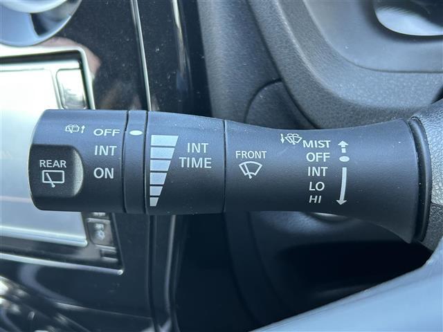 ノート e-パワー X 純正SDナビ(Bluetooth/CD/DVD)・全周囲カメラ・デジタルインナーミラー・レーンキープアシスト・衝突被害軽減ブレーキ・LEDヘッドライト・オートライト・横滑り防止装置・純正フロアマット(23枚目)