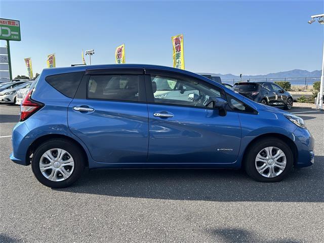 ノート e-パワー X 純正SDナビ(Bluetooth/CD/DVD)・全周囲カメラ・デジタルインナーミラー・レーンキープアシスト・衝突被害軽減ブレーキ・LEDヘッドライト・オートライト・横滑り防止装置・純正フロアマット(37枚目)