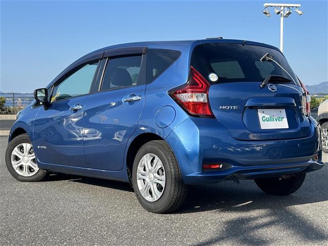 ノート e-パワー X 純正SDナビ(Bluetooth/CD/DVD)・全周囲カメラ・デジタルインナーミラー・レーンキープアシスト・衝突被害軽減ブレーキ・LEDヘッドライト・オートライト・横滑り防止装置・純正フロアマット(43枚目)