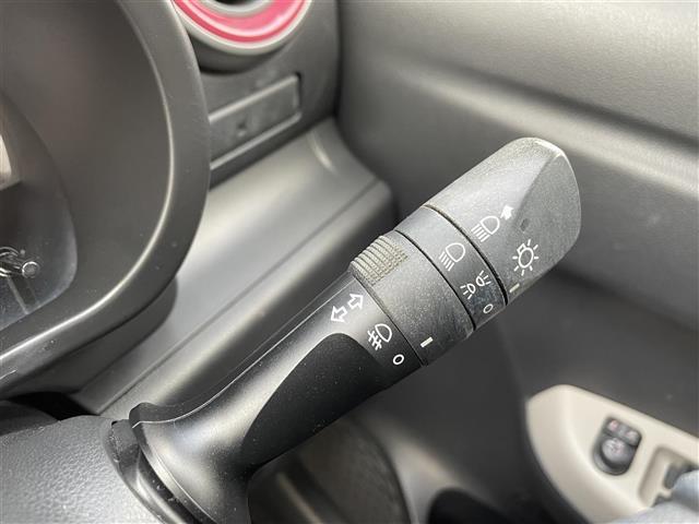 パッソ モーダ S 純正SDナビ・テレビ・バックカメラ・衝突軽減ブレーキ・レーンキープアシススト・プッシュスタート・スマートキー・スペアスマートキー・LEDヘッドライト・フォグランプ・ドライブレコーダー・ETC(10枚目)