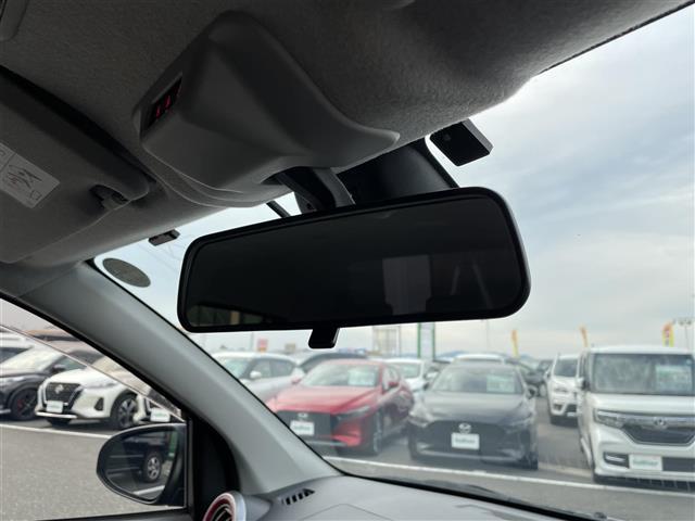 パッソ モーダ S 純正SDナビ・テレビ・バックカメラ・衝突軽減ブレーキ・レーンキープアシススト・プッシュスタート・スマートキー・スペアスマートキー・LEDヘッドライト・フォグランプ・ドライブレコーダー・ETC(12枚目)