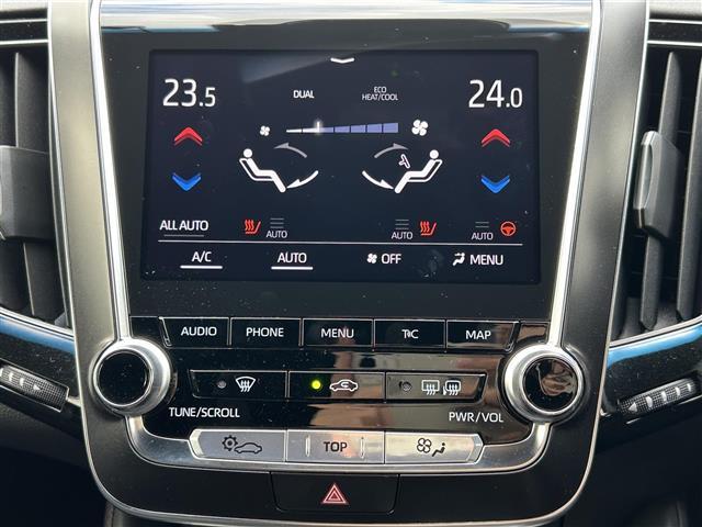 クラウンハイブリッド ＲＳ　リミテッド　サンルーフ・純正ナビ・フルセグテレビ・全周囲カメラ・プリクラッシュ・レーダークルーズ・ブラインドスポット・前席シートヒーター・リアクロストラフィック・前後ドラレコ・ビルトインＥＴＣ・純正１８ＡＷ（4枚目）