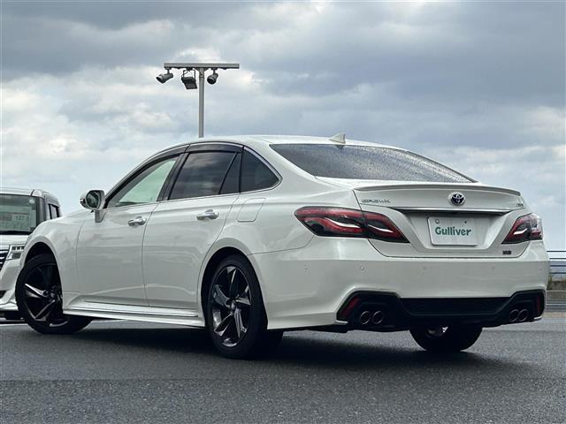 クラウンハイブリッド ＲＳ　リミテッド　サンルーフ・純正ナビ・フルセグテレビ・全周囲カメラ・プリクラッシュ・レーダークルーズ・ブラインドスポット・前席シートヒーター・リアクロストラフィック・前後ドラレコ・ビルトインＥＴＣ・純正１８ＡＷ（43枚目）