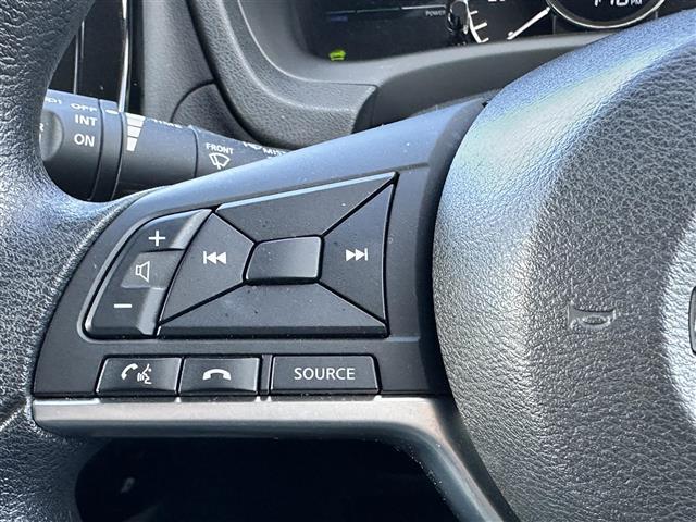 ノート ｅ－パワー　Ｘ　ワンオーナー／純ナビ／フルセグＴＶ／衝突軽減／アラウンドビューモニター／デジタルインナーミラー／コーナーセンサー／スマートキー／スペアキー／ドラレコ／オートライト／ウィンカーミラー／電格ミラー（5枚目）