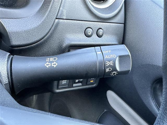 ノート ｅ－パワー　Ｘ　ワンオーナー／純ナビ／フルセグＴＶ／衝突軽減／アラウンドビューモニター／デジタルインナーミラー／コーナーセンサー／スマートキー／スペアキー／ドラレコ／オートライト／ウィンカーミラー／電格ミラー（7枚目）