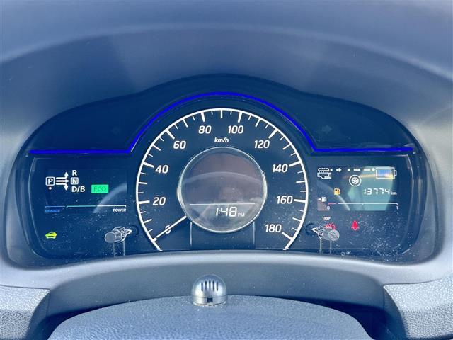 ノート ｅ－パワー　Ｘ　ワンオーナー／純ナビ／フルセグＴＶ／衝突軽減／アラウンドビューモニター／デジタルインナーミラー／コーナーセンサー／スマートキー／スペアキー／ドラレコ／オートライト／ウィンカーミラー／電格ミラー（12枚目）