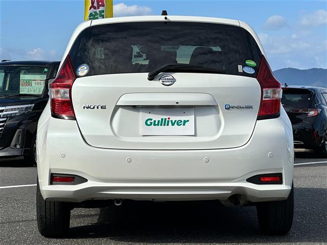 ノート ｅ－パワー　Ｘ　ワンオーナー／純ナビ／フルセグＴＶ／衝突軽減／アラウンドビューモニター／デジタルインナーミラー／コーナーセンサー／スマートキー／スペアキー／ドラレコ／オートライト／ウィンカーミラー／電格ミラー（22枚目）