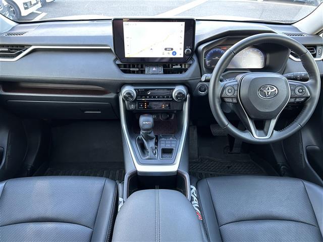 ＲＡＶ４ Ｇ　ワンオーナー・１０．５インチナビ・フルセグ・全周囲カメラ・シートヒーター・エアーシート・パワーシート・電動リアゲート・ＥＴＣ２．０・ドラレコ・レーダークルコン・純正ＡＷ・ＬＥＤヘッドライト・フォグ（2枚目）