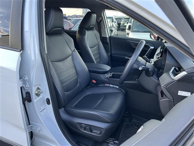 ＲＡＶ４ Ｇ　ワンオーナー・１０．５インチナビ・フルセグ・全周囲カメラ・シートヒーター・エアーシート・パワーシート・電動リアゲート・ＥＴＣ２．０・ドラレコ・レーダークルコン・純正ＡＷ・ＬＥＤヘッドライト・フォグ（21枚目）