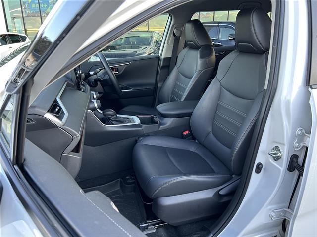 ＲＡＶ４ Ｇ　ワンオーナー・１０．５インチナビ・フルセグ・全周囲カメラ・シートヒーター・エアーシート・パワーシート・電動リアゲート・ＥＴＣ２．０・ドラレコ・レーダークルコン・純正ＡＷ・ＬＥＤヘッドライト・フォグ（26枚目）