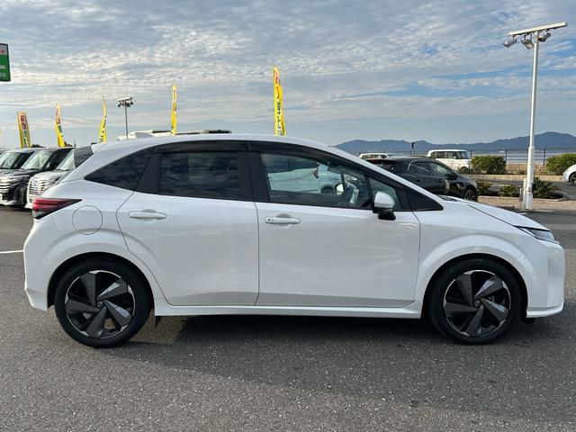 オーラ Ｇ　純正９インチナビ・全周囲カメラ・プッシュスタート・インテリジェントルームミラー・ブラインドスポットモニター・純正１７インチＡＷ・ＬＥＤヘッドライト・オートライト・オートマチックハイビーム・フォグライト（13枚目）