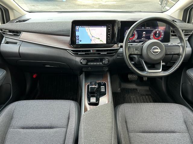 オーラ Ｇ　純正９インチナビ・全周囲カメラ・プッシュスタート・インテリジェントルームミラー・ブラインドスポットモニター・純正１７インチＡＷ・ＬＥＤヘッドライト・オートライト・オートマチックハイビーム・フォグライト（16枚目）