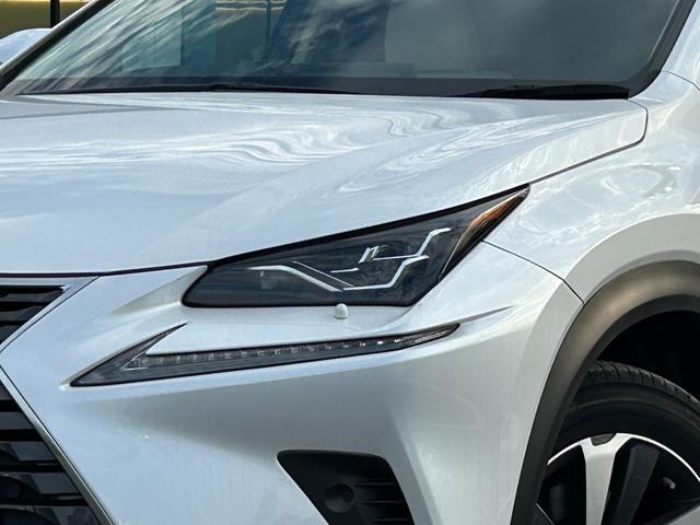 NX NX300h Iパッケージ 純正メーカーナビ・パノラミックビューモニター・レクサスセーフティシステム・プリクラッシュセーフティ・レーダークルーズコントロール・レーントレーシングアシスト・オートマチックハイビーム・スペアキー(2枚目)