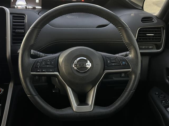 セレナ ハイウェイスター　プロパイロットエディション　社外ＳＤナビ・フルセグＴＶ・８人乗り・プロパイロット・両側Ｐスラ・追従型クルコン・ＬＥＤヘッドライト・バックカメラ・ウィンカーミラー・電格ミラー・アイドリングストップ・ＥＴＣ・純正ＡＷ（4枚目）