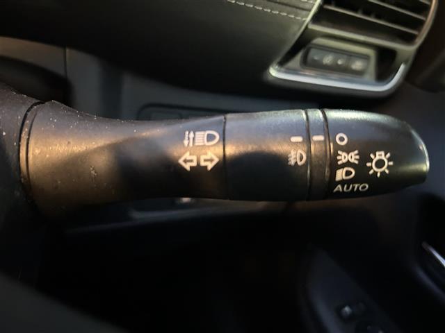 セレナ ハイウェイスター　プロパイロットエディション　社外ＳＤナビ・フルセグＴＶ・８人乗り・プロパイロット・両側Ｐスラ・追従型クルコン・ＬＥＤヘッドライト・バックカメラ・ウィンカーミラー・電格ミラー・アイドリングストップ・ＥＴＣ・純正ＡＷ（11枚目）