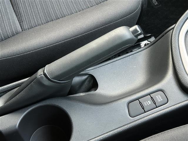 ヤリス Ｚ　ワンオーナー・純正ディスプレイオーディオ・デジタルインナーミラー・トヨタセーフティセンス・車高調（ＲＧ）・前席シートヒーター・ＥＴＣ・ドライブレコーダー・社外ＡＷ・ＬＥＤヘッドライト・禁煙車（8枚目）