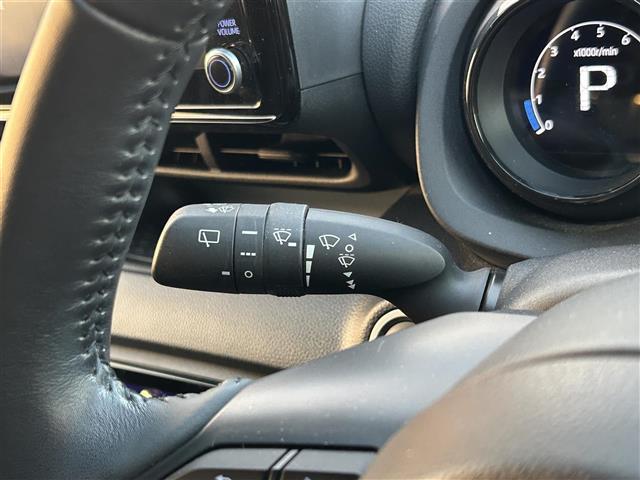 ヤリス Ｚ　ワンオーナー・純正ディスプレイオーディオ・デジタルインナーミラー・トヨタセーフティセンス・車高調（ＲＧ）・前席シートヒーター・ＥＴＣ・ドライブレコーダー・社外ＡＷ・ＬＥＤヘッドライト・禁煙車（12枚目）