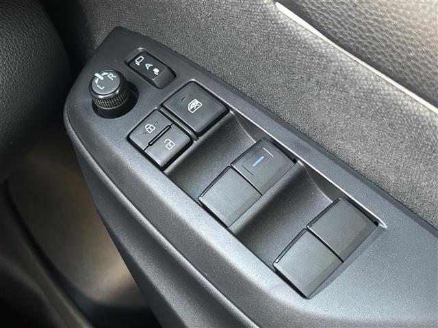 ヤリス Ｚ　ワンオーナー・純正ディスプレイオーディオ・デジタルインナーミラー・トヨタセーフティセンス・車高調（ＲＧ）・前席シートヒーター・ＥＴＣ・ドライブレコーダー・社外ＡＷ・ＬＥＤヘッドライト・禁煙車（16枚目）