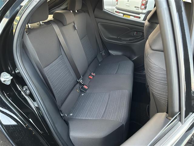 ヤリス Ｚ　ワンオーナー・純正ディスプレイオーディオ・デジタルインナーミラー・トヨタセーフティセンス・車高調（ＲＧ）・前席シートヒーター・ＥＴＣ・ドライブレコーダー・社外ＡＷ・ＬＥＤヘッドライト・禁煙車（21枚目）