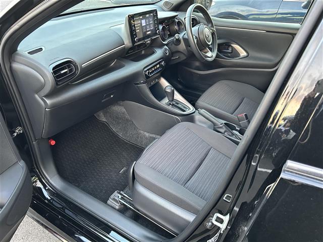 ヤリス Ｚ　ワンオーナー・純正ディスプレイオーディオ・デジタルインナーミラー・トヨタセーフティセンス・車高調（ＲＧ）・前席シートヒーター・ＥＴＣ・ドライブレコーダー・社外ＡＷ・ＬＥＤヘッドライト・禁煙車（23枚目）