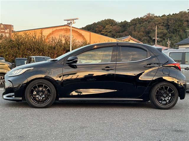 ヤリス Ｚ　ワンオーナー・純正ディスプレイオーディオ・デジタルインナーミラー・トヨタセーフティセンス・車高調（ＲＧ）・前席シートヒーター・ＥＴＣ・ドライブレコーダー・社外ＡＷ・ＬＥＤヘッドライト・禁煙車（32枚目）