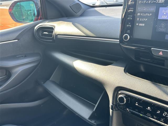 ヤリス Ｚ　ワンオーナー・純正ディスプレイオーディオ・フルモデリスタ・ＭＴモード付き・トヨタセーフティセンス・前席シートヒーター・スペアキー×１・バックカメラ・ＥＴＣ・ドライブレコーダー・純正ＡＷ・ＬＥＤライト（11枚目）